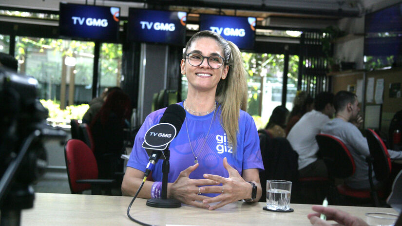 Gis participou do programa 'Direto da Gazeta' na TV GMG em São Paulo, na zona sul da Capital. 