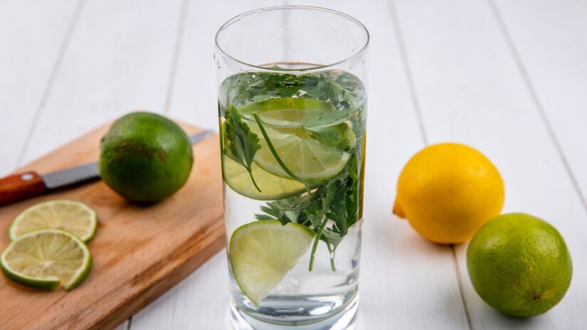 A bebida é um bom complemento, desde que acompanhada de alimentação equilibrada e hábitos saudáveis (Fotos: Freepik)