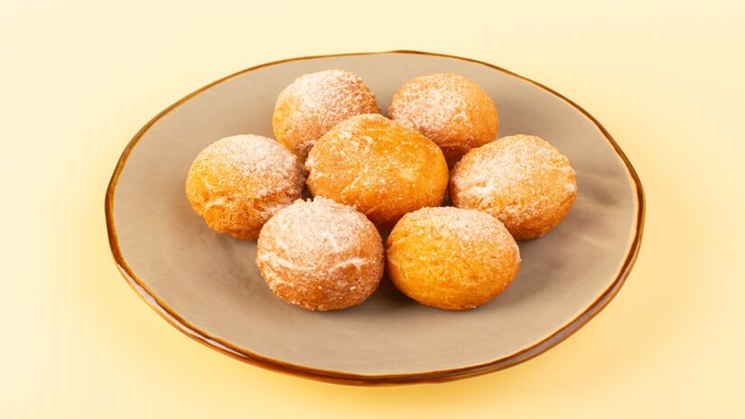 Fácil, rápida e com gostinho de infância, ela é a escolha perfeita para acompanhar um café fresquinho em tardes preguiçosas ou chuvosas, como o nome sugere (Foto: Freepik)