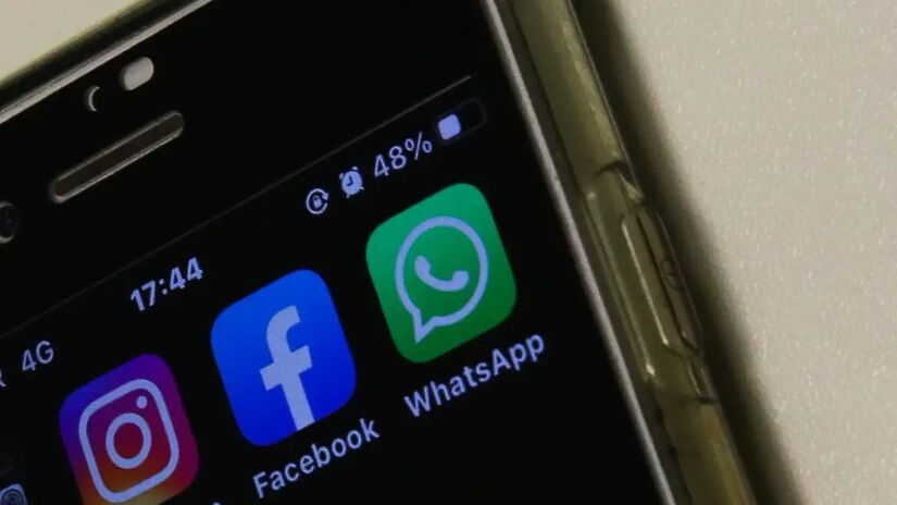 Ele aparece apenas em conversas com mensagens temporárias ativadas e pode ser usado após habilitar o recurso de mensagens pop-up (Foto: Marcello Casal jr/Agência Brasil)