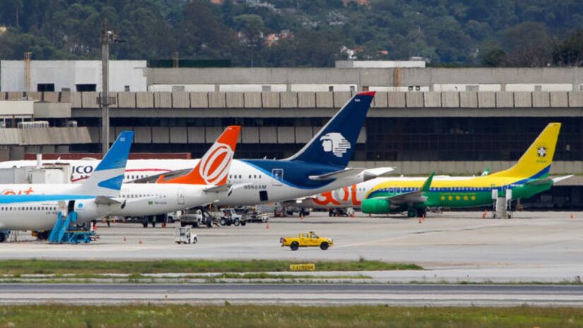 Evento é uma chance de estar em um local exclusivo, próximo à cabeceira 10, que possui uma visão privilegiada do pátio de aviões da GRU. Foto: Divulgação/Aeroin