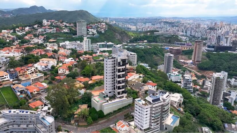 A proximidade com Belo Horizonte e a busca por qualidade de vida impulsionaram o crescimento da cidade