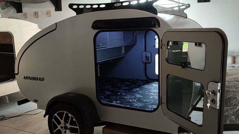 Um mini trailer construído por menos de 800 euros está conquistando viajantes na Itália (Foto ilustrativa/Reprodução/Youtube)