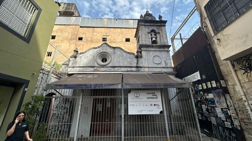 Cemitério fica embaixo da Capela dos Aflitos/Thiago de Souza/OQTA