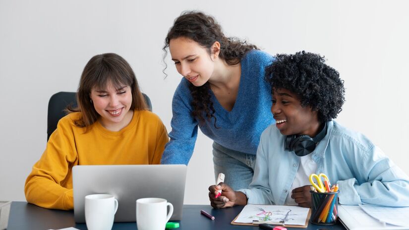 A geração Z busca ativamente flexibilidade, propósito e autonomia. Cerca de 50% da Gen Z já recusou empregos por falta de alinhamento com seu bem-estar