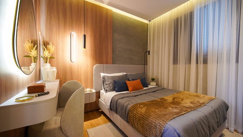 O conceito de casa-refúgio valoriza texturas suaves, iluminação quente, tecidos naturais e elementos que remetem ao bem-estar