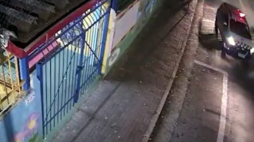 Agentes prenderam o suspeito/Divulgação/Smart Sampa
