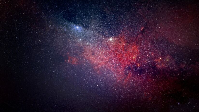 O fenômeno, vindo de uma galáxia a 130 milhões de anos-luz, liberou mais energia que o Sol em quatro dias (Fotos: Freepik)