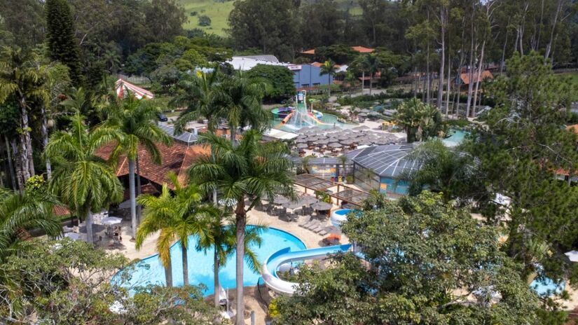Hotel Fazenda Mazzaropi: o parque aquático se destaca com piscina infantil, cinco escorregadores e o tradicional balde gigante. Um dos grandes atrativos é o rio lento de 130 metros de extensão. Foto: Divulgação