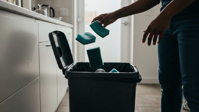 Esta transição para o silicone resulta em menos descarte daquelas esponjas que sabemos dos impactos negativos que têm para o meio ambiente.