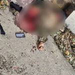 Seu corpo foi encontrado próximo a um dos acessos principais da comunidade, após horas de tiroteio. Foto: Reprodução