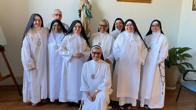 As monjas se dividem entre a clausura e a modernidade. Imagem: Reprodução Ordem da Imaculada Conceição das Monjas Concepcionistas Franciscanas