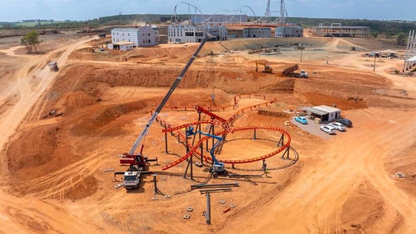 Anunciado oficialmente em 2024, projeto prevê um investimento de cerca de R$ 2 bilhões e ocupará aproximadamente 900 mil metros quadrados (m&#xB2;) de área total.