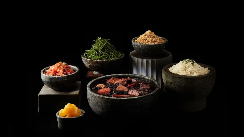 Servida em dois turnos, a feijoada do Baixo Gastronômico é uma das mais famosas de São Paulo | Foto/Rodrigo Pirim