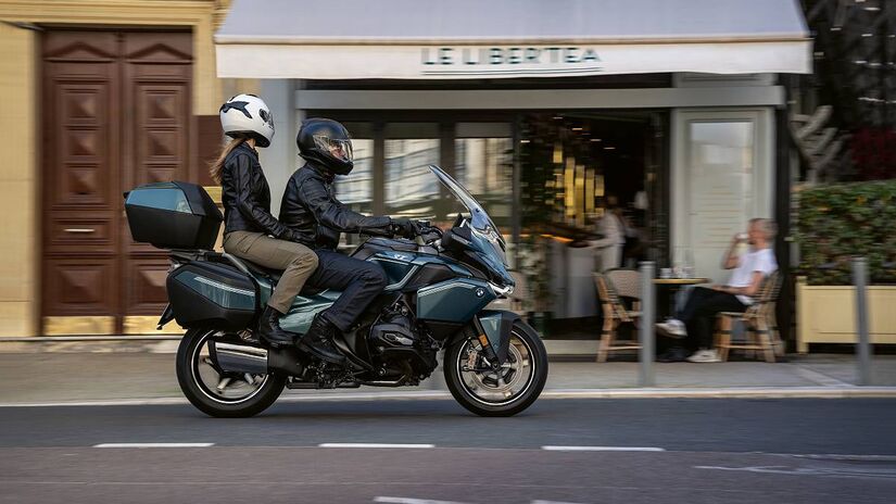 Modelo ajusta a suspensão sozinho para maior conforto do piloto | Divulgação/BMW
