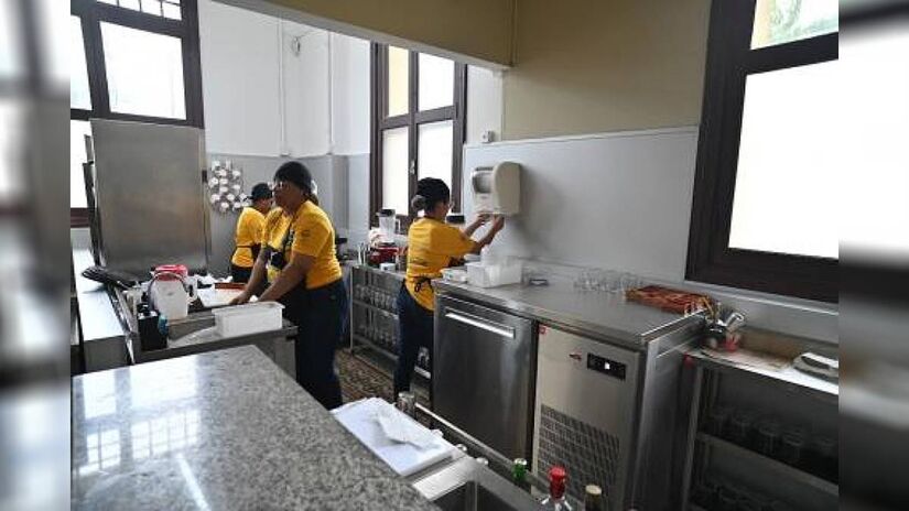 Alunos ganham experiencia, além de receberem bolsa-auxílio | Henrique Teixeira/PMS