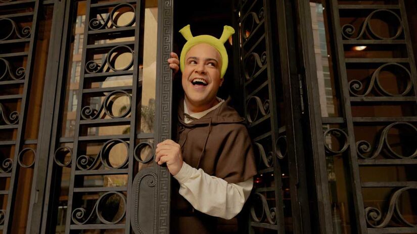 Depois de algumas especulações e longos anos de espera pelos fãs, o espetáculo Shrek - O Musical, inspirado no filme vencedor do Oscar de Melhor Animação, já tem data para desembarcar em São Paulo: 15 de abril de 2026.