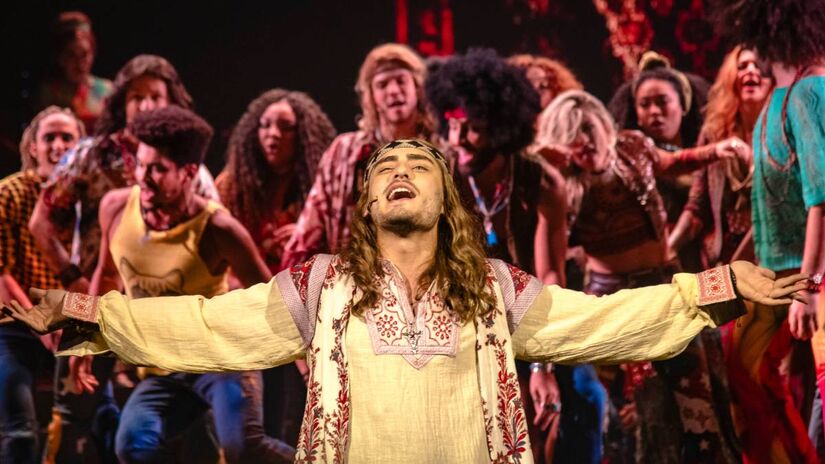 Quase 60 anos após sua estreia em um pequeno teatro off-Broadway, Hair segue como um fenômeno cultural sem data de validade.