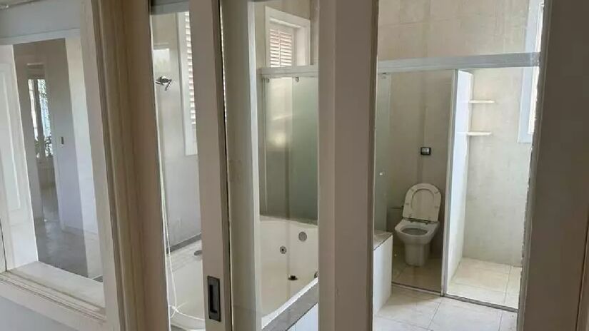 Banheiro equipado com banheira hidromassagem | Divulgação/Portal Zuk