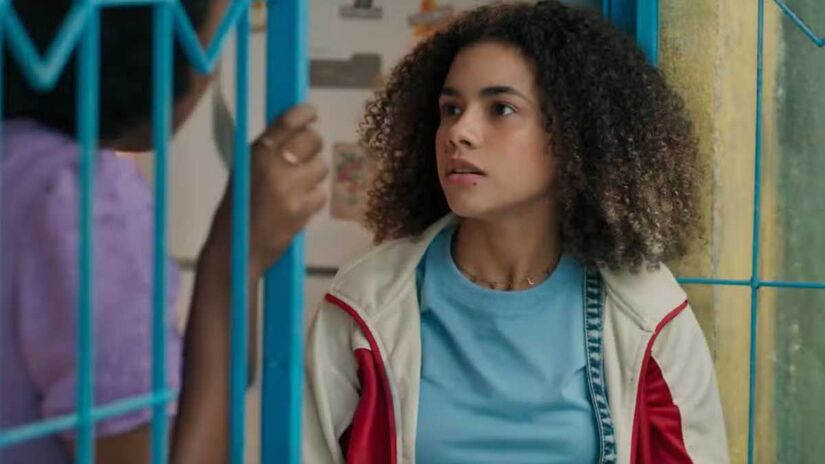 Na trama, Samira conhecerá Joélly, e se apresentará como chef de cozinha da Fundação Ferette, comandada pelo malvado Santiago Ferette, mas, na verdade, ela encabeça uma rede de tráfico humano.