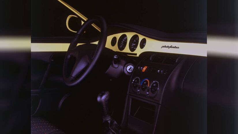 Interior do carro tinha assinatura Pininfarina, já o exterior foi totalmente desenhado pelo design Chris Bangle, do Centro Stile Fiat | Divulgação/Fiat