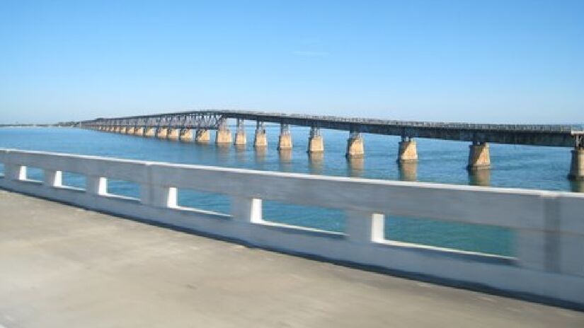 Sob o título de "All-American Road", a estrada deixou de ser apenas um local para a passagem de veículos e se tornou um ponto turístico muito buscado nos Estados Unidos - (John/Wikimedia Commons)