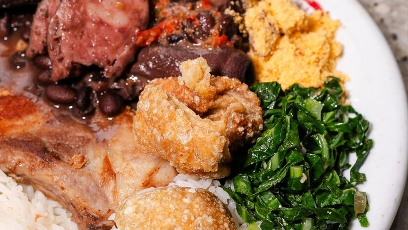 Além de padaria, o local é confeitaria, restaurante, pizzaria e mini-mercado/Divulgação
