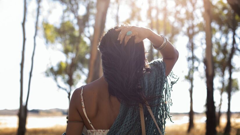 Nas religiões de matriz africana, como a umbanda e o candomblé, a planta também possui forte significado espiritual (Fotos: Freepik)