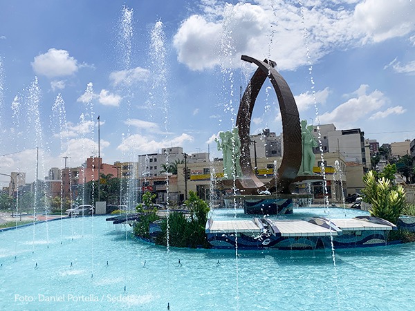 Na Praça dos Imigrantes há dois chafarizes. Foto: Daniel Portella/Sedeti