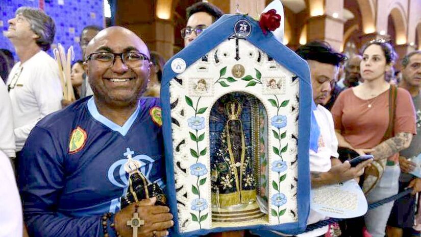 Devotos marcaram presença no local para celebrar a santa - (Thiago Leon/Santuário Nacional)