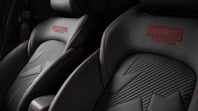 Pulse Abarth Stranger Things conta com teto solar panorâmico, auxiliar de neblina em leds, bancos esportivos em couro.

/Foto: Divulgação