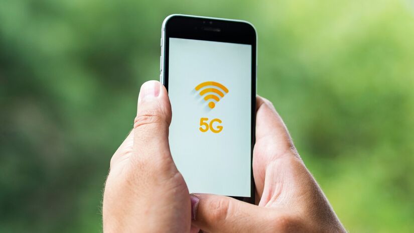 Prefira Wi-Fi ao invés de dados móveis, quando o sinal está bom, o Wi-Fi usa menos bateria (Fotos: Freepik)