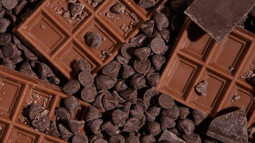 Chocolate amargo: com 70% de cacau ou mais, é rico em flavonoides que melhoram as funções cognitivas e protegem as células. Fotos: Freepik
