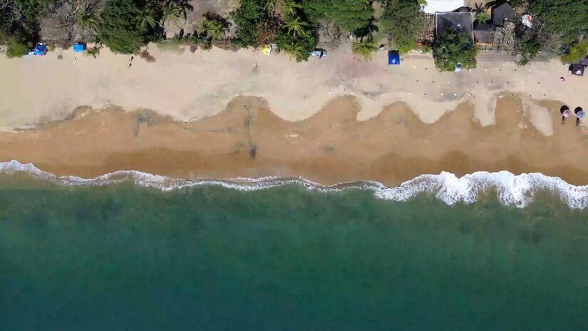 Com mais de 360 cachoeiras catalogadas, Ilhabela ostenta um título curioso: tem mais quedas d'água do que praias
