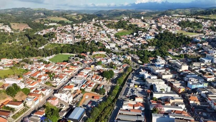 Piedade abraça o passado rural para projetar um futuro sustentável, entre campos, cachoeiras e visitantes que buscam mais que produção: querem experiência