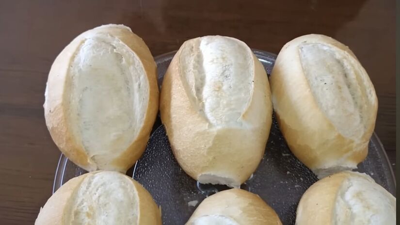 Guardar o pão na geladeira também diminui o desperdício - Reprodução/YouTube