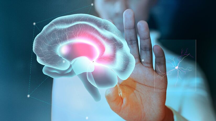 Esse estímulo atrapalha a liberação de melatonina, hormônio essencial para preparar o organismo para o repouso (Fotos: Freepik)