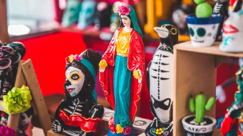 Evento ocupará toda a área do Memorial reunindo gastronomia, música, concursos, maquiagem típica, luta mexicana, espaço infantil e exposição de altares. 
Foto: Divulgação