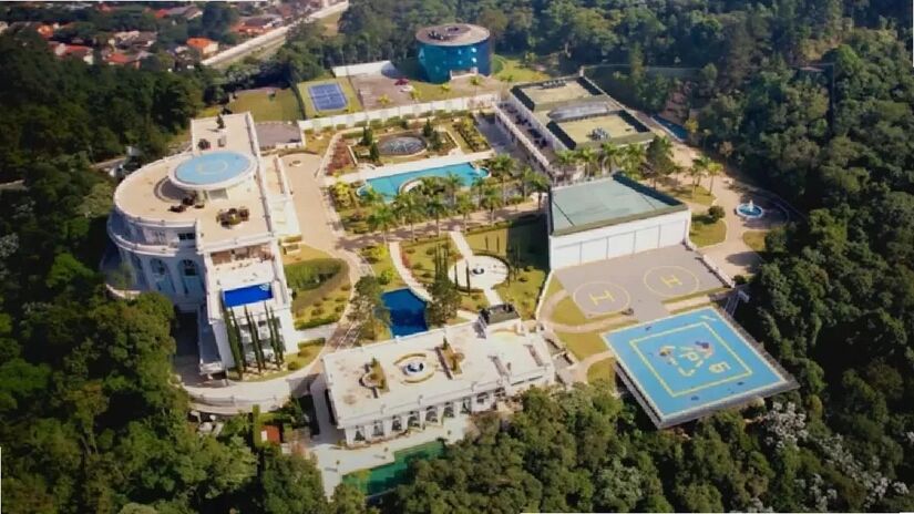 Mansão de Amílcare Dallevo é a maior do Brasil. Imagem: Reprodução YouTube Canal Drone 4K