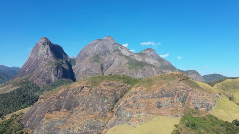 O Vale dos Frades fica entre Teresópolis e Nova Friburgo, em uma área de mata preservada