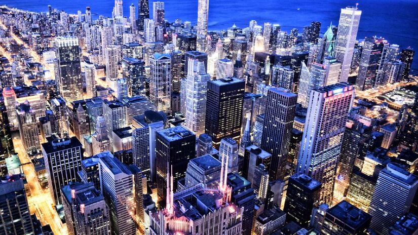 Cidade é completamente tomada por arranha-céus. Imagem: Jesse Collins/Wikimedia Commons