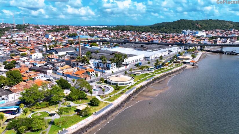 Por que tanta gente volta apaixonada de Aracaju? A resposta está entre o mar calmo e a vibe acolhedora (Fotos: Reprodução/Youtube)