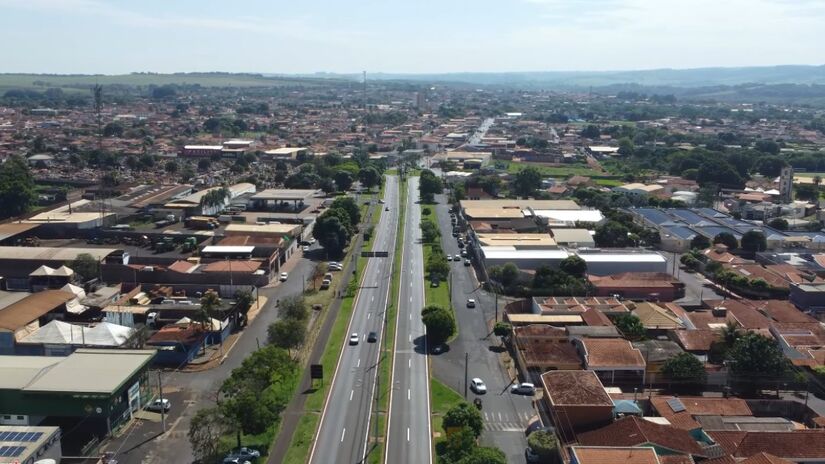 Festas e eventos locais celebram a tradição agrícola e o orgulho dos produtores rurais

