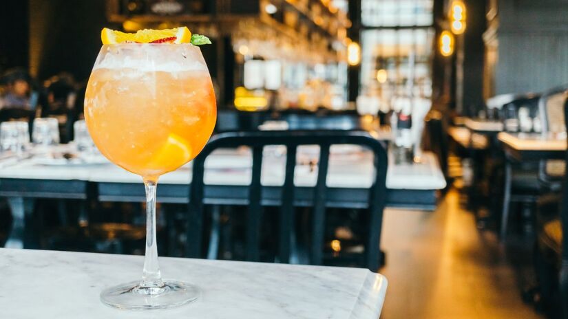 Apesar da aparência natural, muitos cubos "sabor coco" ou de frutas contêm pouco ingrediente verdadeiro e muito aromatizante