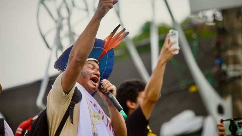 Ação reuniu cerca de 70 mil pessoas, incluindo lideranças indígenas, quilombolas, ribeirinhas, movimentos sociais e ativistas que foram até a capital paraense para a manifestação - (Toninho Castro/Gazeta de S.Paulo)