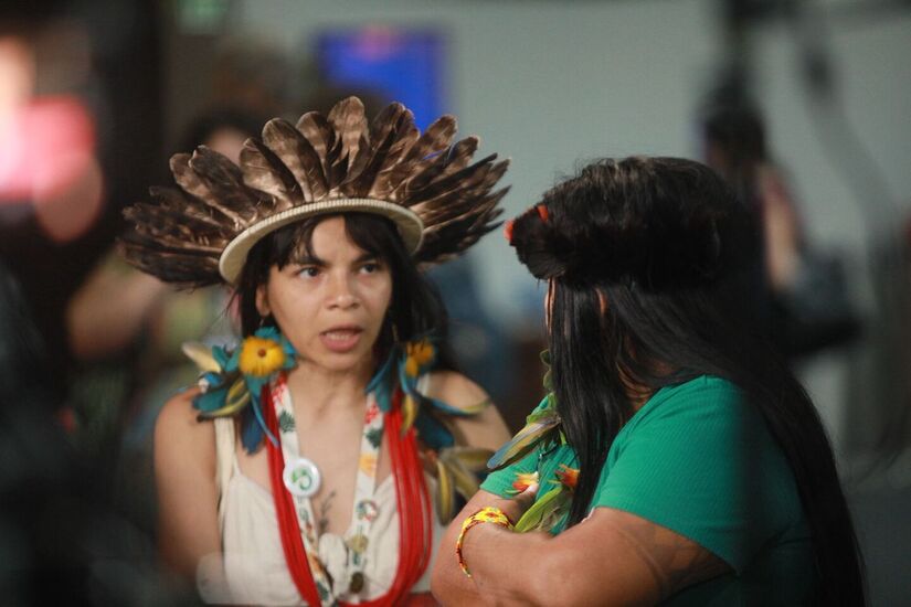 Protesto de indígenas durante o evento/Toninho Castro/Gazeta de S.Paulo
