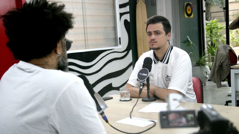 O jogador falou sobre a carreira, trajetória e comentou sobre o momento atual do futebol brasileiro e a diferença para o futebol turco - (Thiago Neme/Gazeta de S.Paulo)