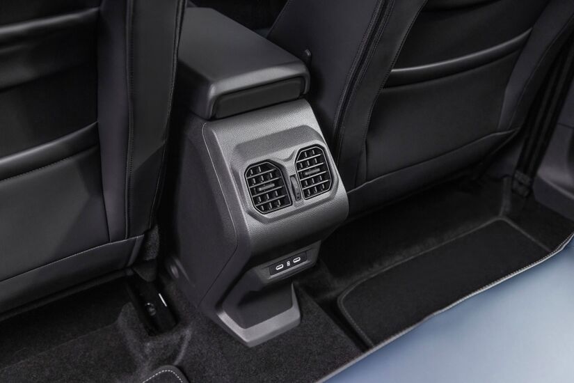 Na versão Evolution, os principais itens de série incluem rodas de liga leve de 18 polegadas com design mountain cinza. Foto: Rodolfo Bührer/Divulgação Renault