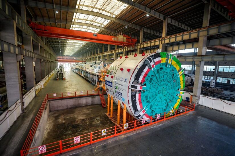 Tuneladora tem capacidade de avanço de até 15 metros por dia em solo e 10 metros por dia em rocha. Foto: Divulgação/Governo de SP