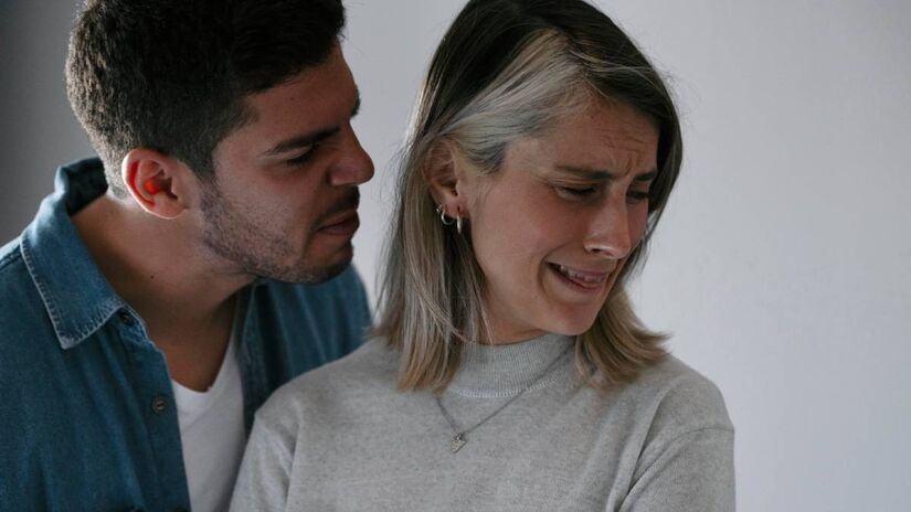 Nem sempre os sinais de abuso são visíveis, manipulação emocional também é abuso.